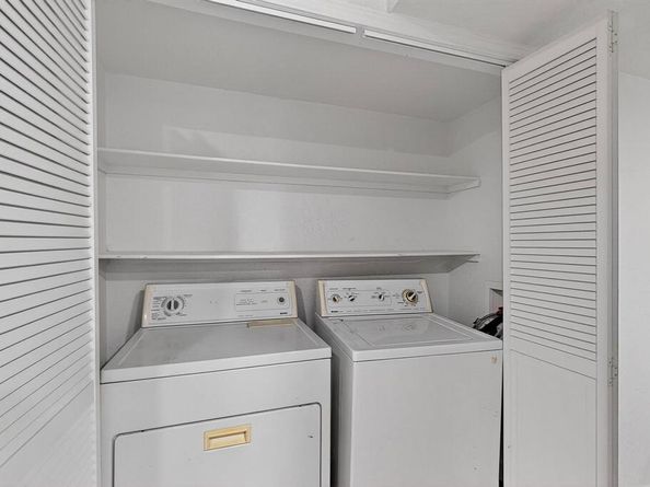 3045  Park Lane  1056, Dallas Texas 75220