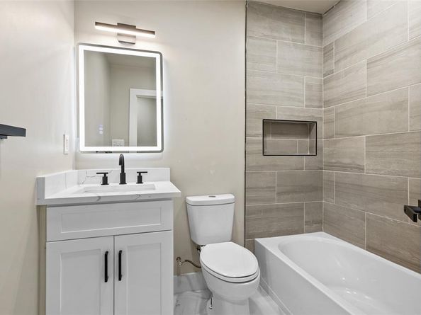 400  Ann Street , Garland Texas 75040