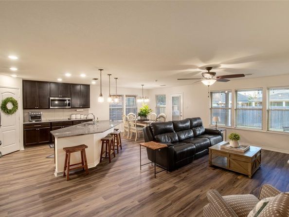 629  Fox Creek Trail , Fort Worth Texas 76131