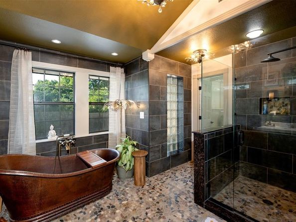 803  Brookhurst Drive , Dallas Texas 75218