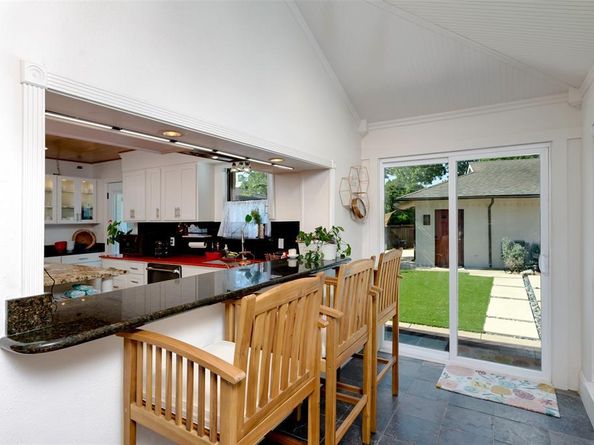 803  Brookhurst Drive , Dallas Texas 75218