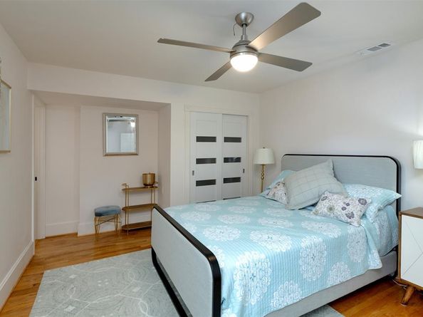 803  Brookhurst Drive , Dallas Texas 75218