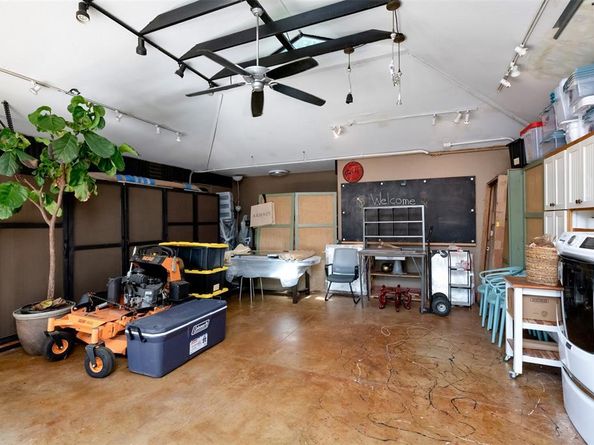 803  Brookhurst Drive , Dallas Texas 75218