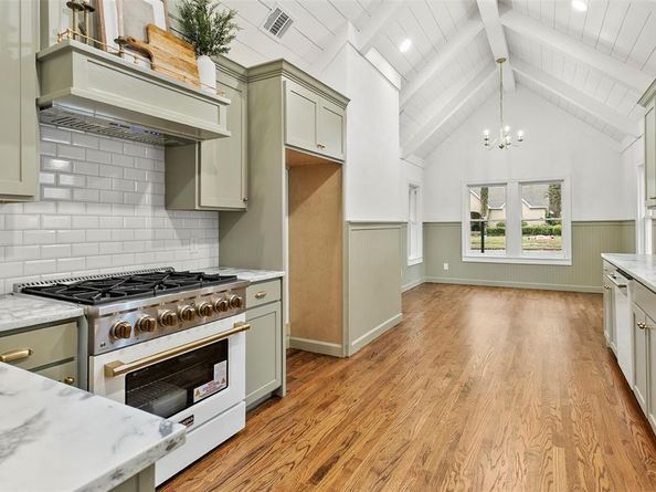 2301  Stanley Avenue , Fort Worth Texas 76110