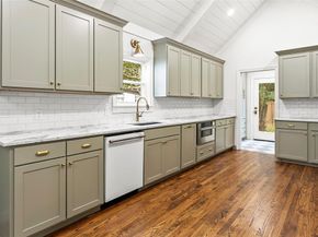 2301  Stanley Avenue , Fort Worth Texas 76110