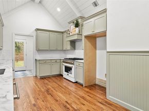 2301  Stanley Avenue , Fort Worth Texas 76110