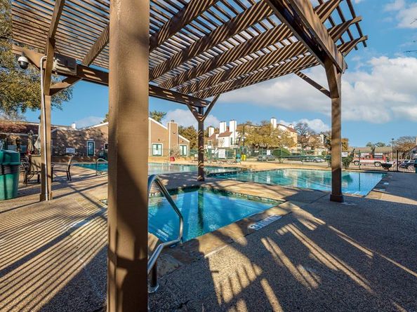 2310  Balsam Drive  B106, Arlington Texas 76006