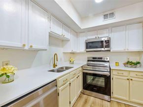 2310  Balsam Drive  B106, Arlington Texas 76006