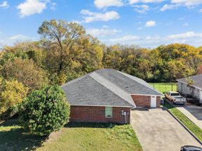 136 N Polk Street , DeSoto Texas 75116