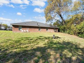 136 N Polk Street , DeSoto Texas 75116