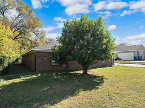 136 N Polk Street , DeSoto Texas 75116