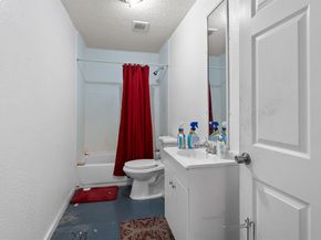 136 N Polk Street , DeSoto Texas 75116