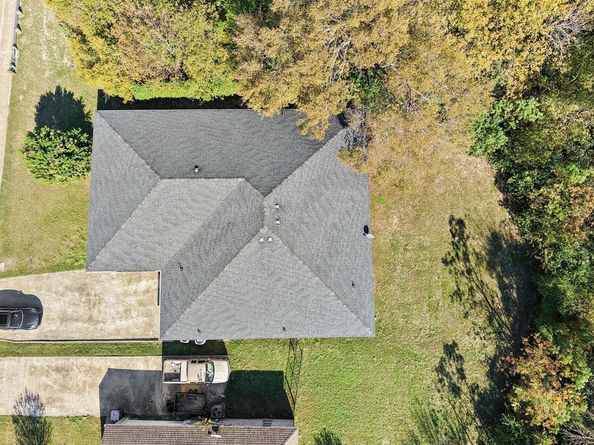 136 N Polk Street , DeSoto Texas 75116