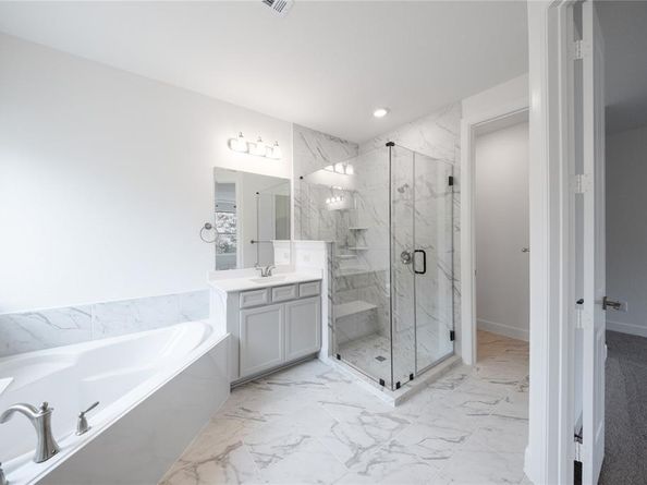 3807  Majesty Court , Heath Texas 75126