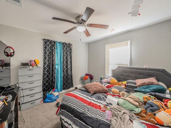 319  Avenue H  , Dallas Texas 75203