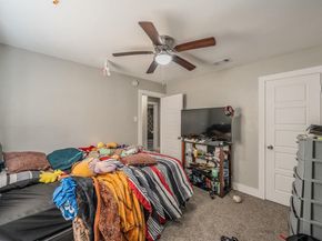 319  Avenue H  , Dallas Texas 75203