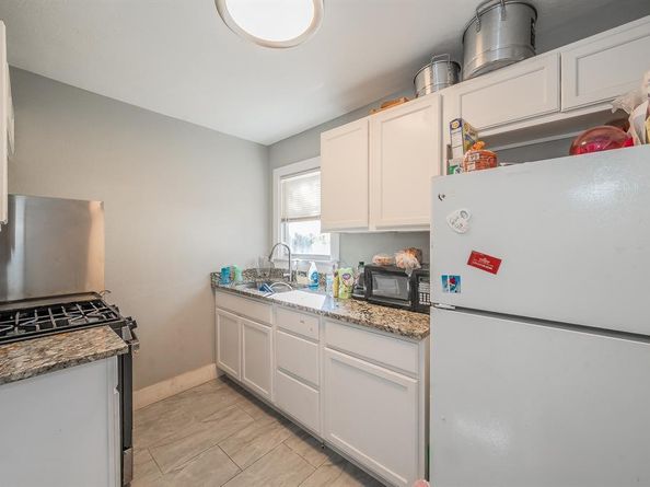 319  Avenue H  , Dallas Texas 75203