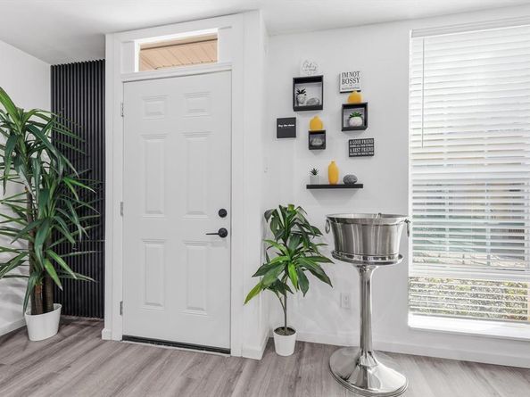 9829  Park Lane Court  B, Dallas Texas 75220