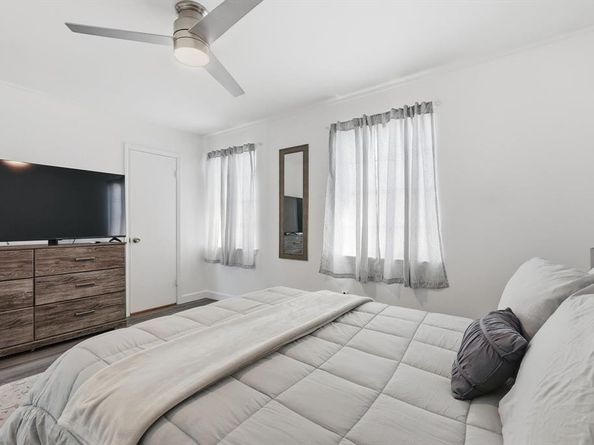 9829  Park Lane Court  B, Dallas Texas 75220