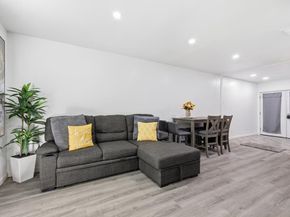 9829  Park Lane Court  B, Dallas Texas 75220