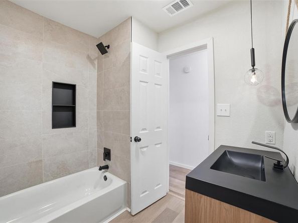 702  Coolwood Lane , Mesquite Texas 75149