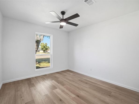 702  Coolwood Lane , Mesquite Texas 75149