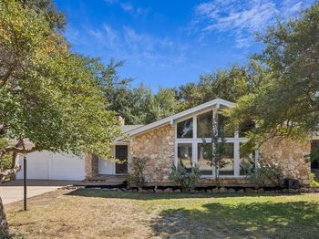 805  Raintree Road 