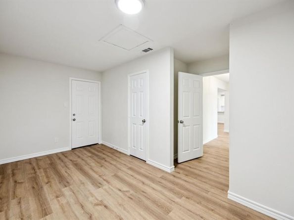 805  Raintree Road , Fort Worth Texas 76103