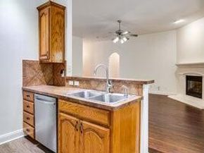 1411  Parkside Drive , Mansfield Texas 76063