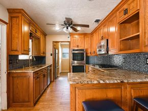 829  Skylark Drive , Denton Texas 76205