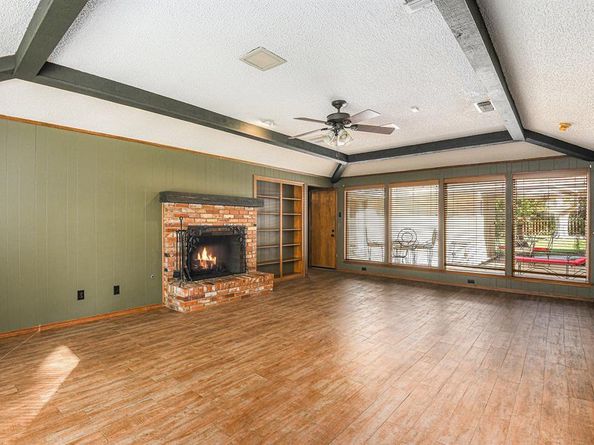 829  Skylark Drive , Denton Texas 76205