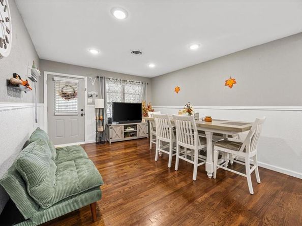 4929  Ira Street , Haltom City Texas 76117