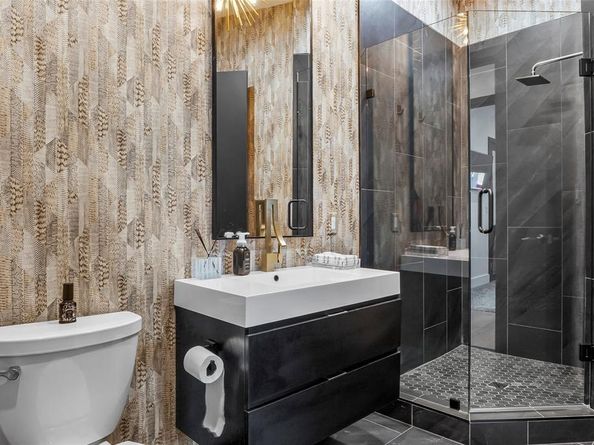 1502  Country Club Road , Argyle Texas 76226