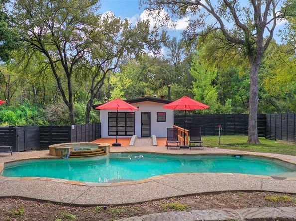 1502  Country Club Road , Argyle Texas 76226