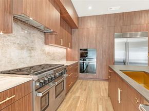 5948  KING WILLIAM Drive , Plano Texas 75093