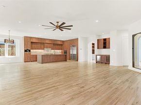 5948  KING WILLIAM Drive , Plano Texas 75093