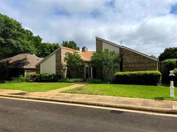 6616  gretchen Lane 