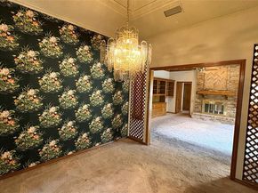 6616  gretchen Lane , Dallas Texas 75252
