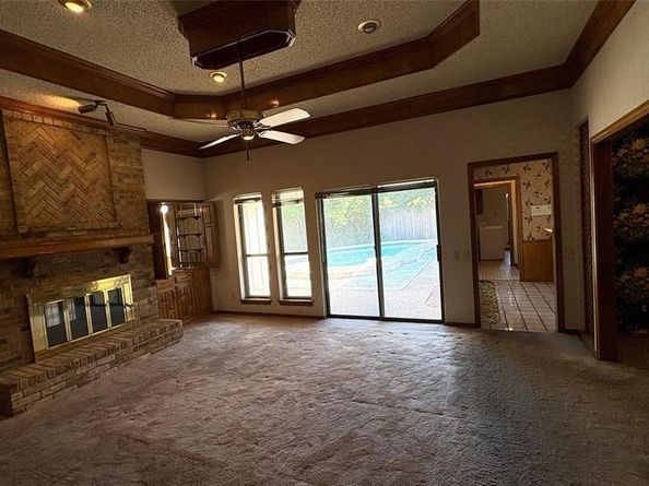 6616  gretchen Lane , Dallas Texas 75252