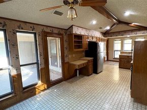 6616  gretchen Lane , Dallas Texas 75252