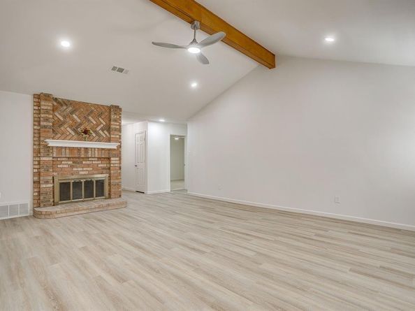 10149  Regent Row Street , Benbrook Texas 76126
