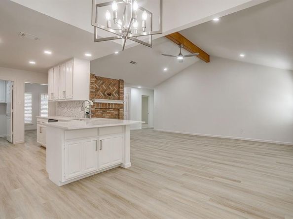 10149  Regent Row Street , Benbrook Texas 76126