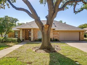 10149  Regent Row Street , Benbrook Texas 76126