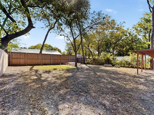 4214  Falls Drive , Dallas Texas 75211