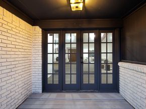 10922  Ferndale Road , Dallas Texas 75238