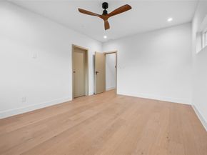 1504  Holly Avenue , Dallas Texas 75204