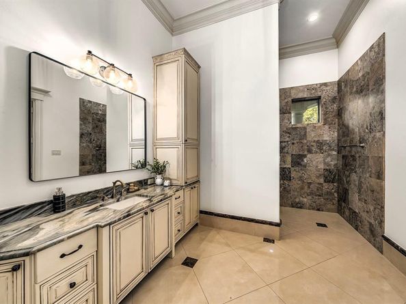 1752  Bison Meadow Lane , Heath Texas 75032