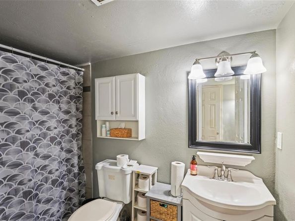 1509  California Trail , Grand Prairie Texas 75052