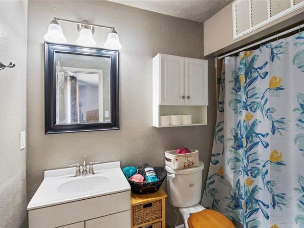 1509  California Trail , Grand Prairie Texas 75052
