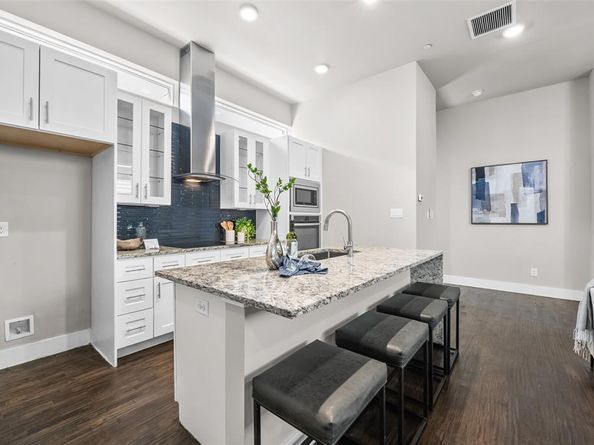 5810  Bryan Parkway  100, Dallas Texas 75206